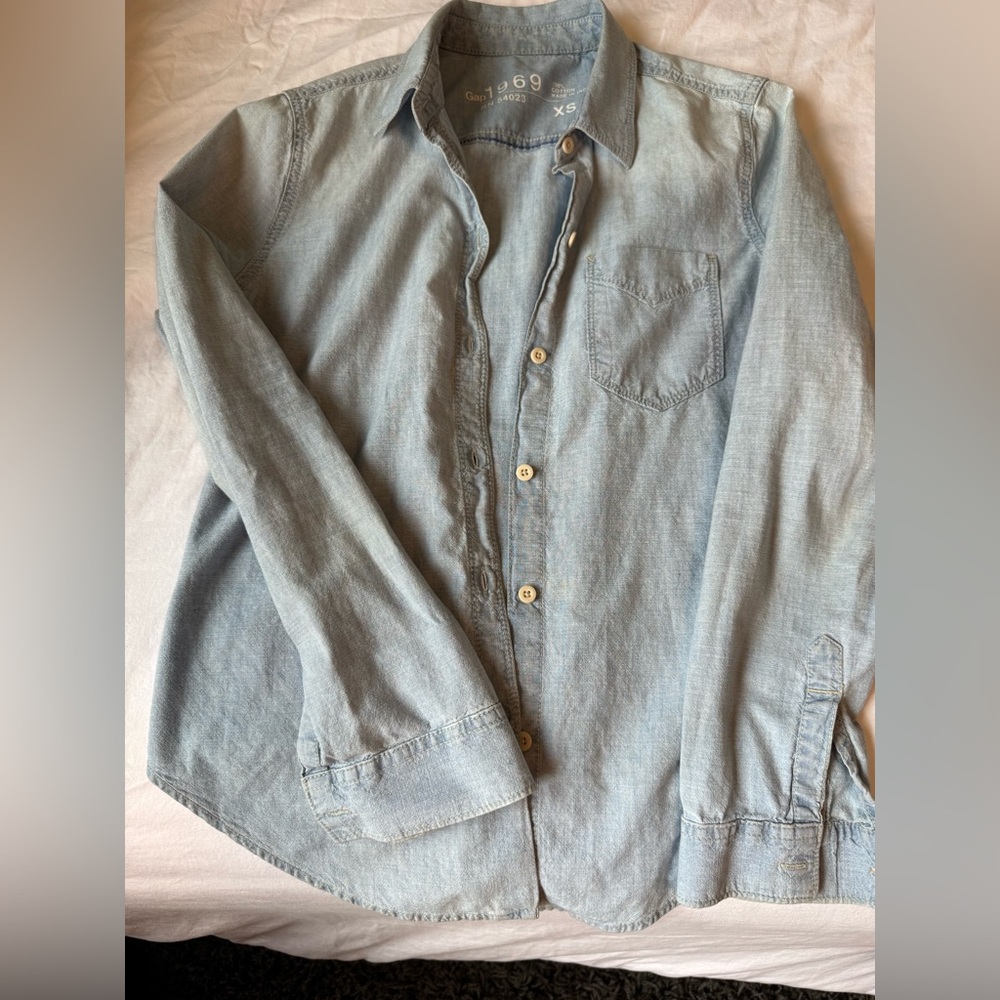 GAP Light Blue Button Down Shirt